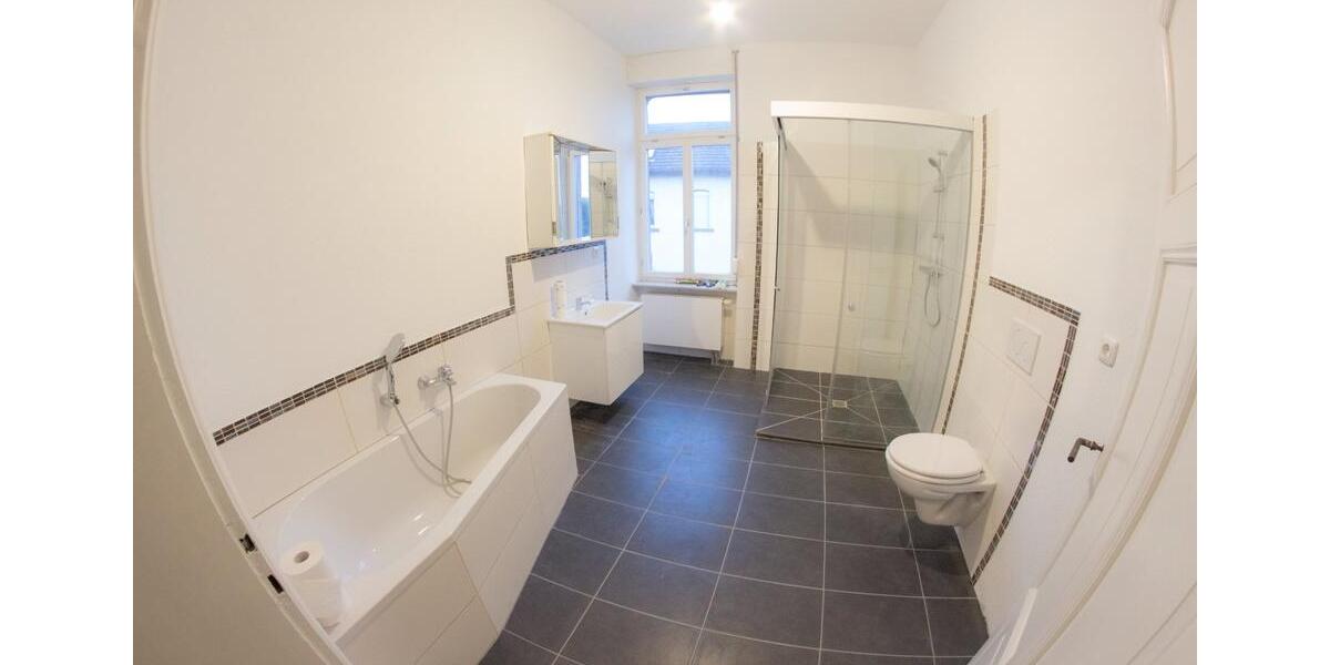 Etagenwohnung Büdingen - 5 Zimmer, 150 m&sup2;, 1.250&euro; | Angebot:25282079