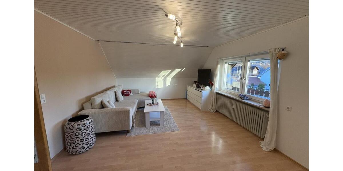Dachgeschoßwohnung Ubstadt-Weiher Weiher - 3 Zimmer, 84 m&sup2;, 770&euro; | Angebot:24840645