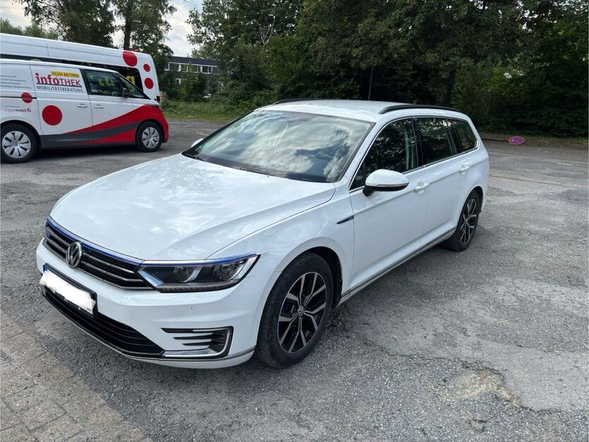 VW Passat Variant 69.856 km 16.590 € Extertal 32699