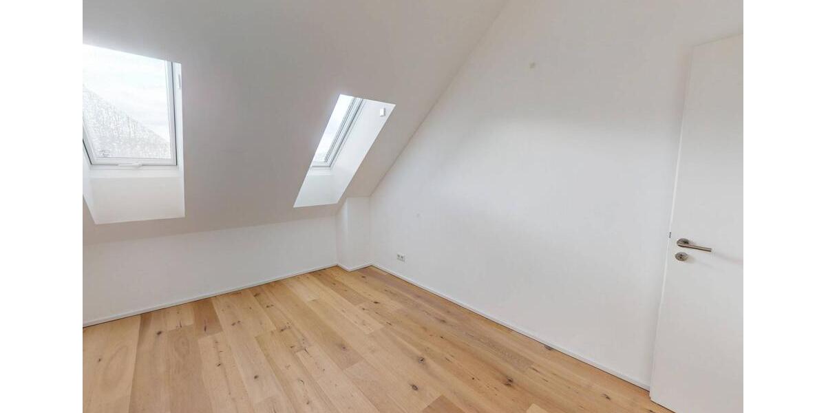 Dachgeschoßwohnung Neustadt an der Donau - 3 Zimmer, 90 m&sup2;, 900&euro; | Angebot:26632550