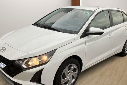 Hyundai i20 18.424 km 16.790 &euro; Landau 76829