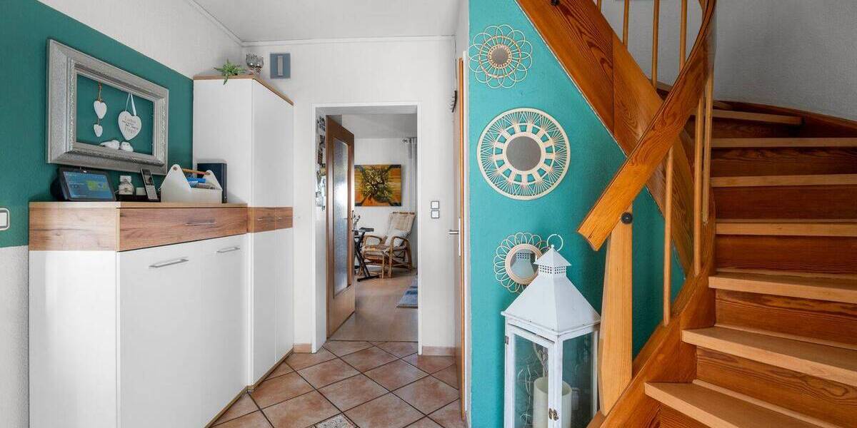 Reihenendhaus Kirchzarten - 7 Zimmer, 167 m&sup2;, 919.000&euro; | Angebot:26686413