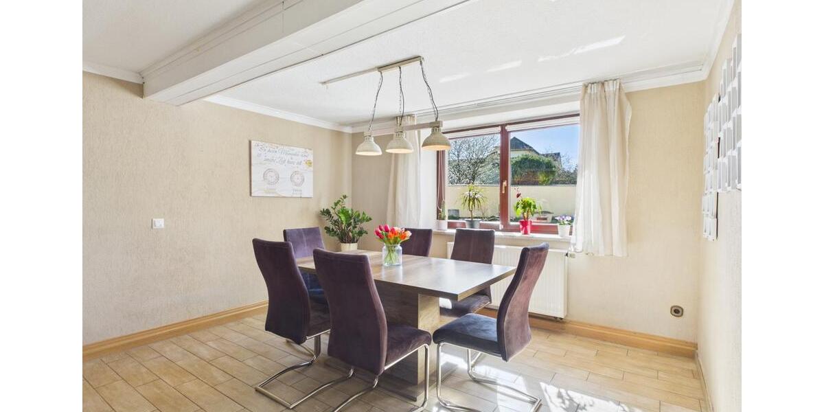 Einfamilienhaus Lützen - 7 Zimmer, 224 m&sup2;, 299.900&euro; | Angebot:26693246