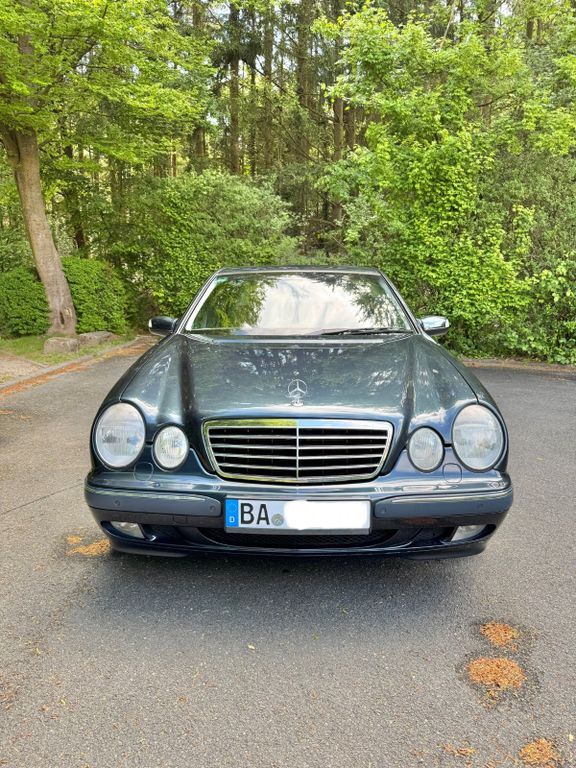 Mercedes-Benz E 220 200.000 km 4.400 € Bischberg 96120