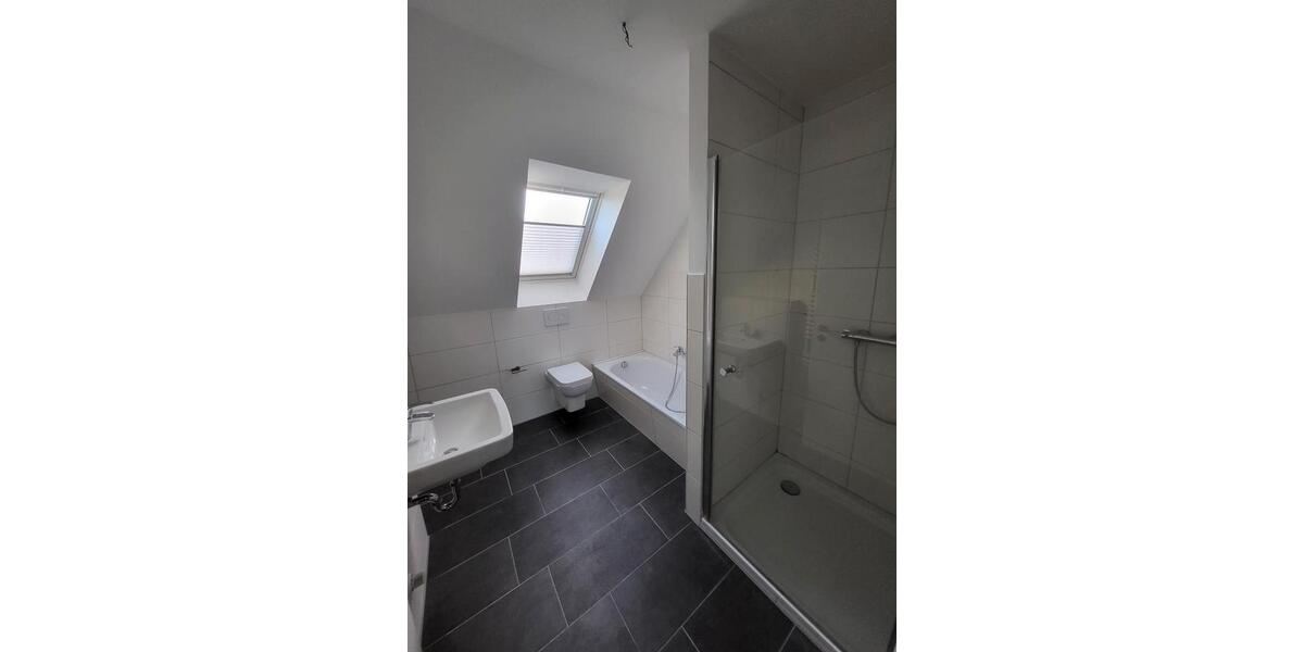 Doppelhaushälfte Scharbeutz - 4 Zimmer, 107 m&sup2;, 1.600&euro; | Angebot:23837964