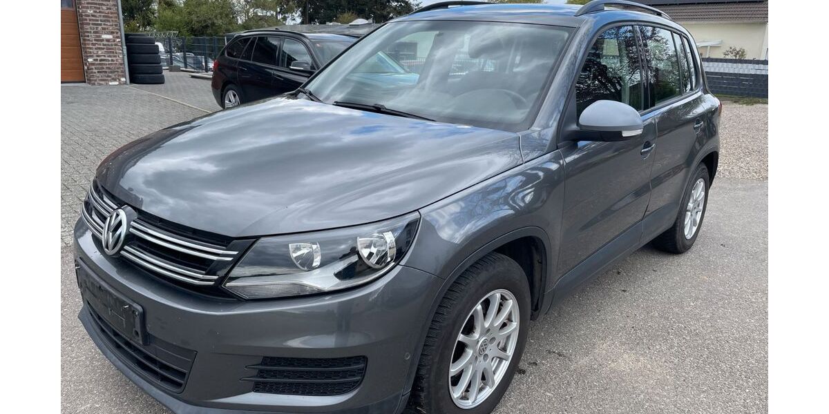 VW Tiguan 170.006 km 8.900 &euro; Hürtgenwald OT Vossenack 52393