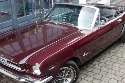 Ford Mustang 121.577 km 36.500 &euro; Hamburg 22179