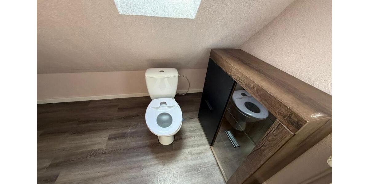 Etagenwohnung Villingen-Schwenningen Schwenningen - 1 Zimmer, 80 m&sup2;, 700&euro; | Angebot:26045550
