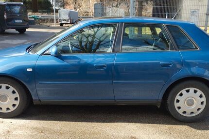 Audi A3 278.000 km 2.150 &euro; München 80939