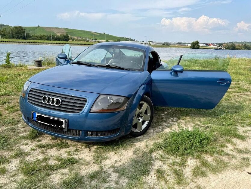 TT