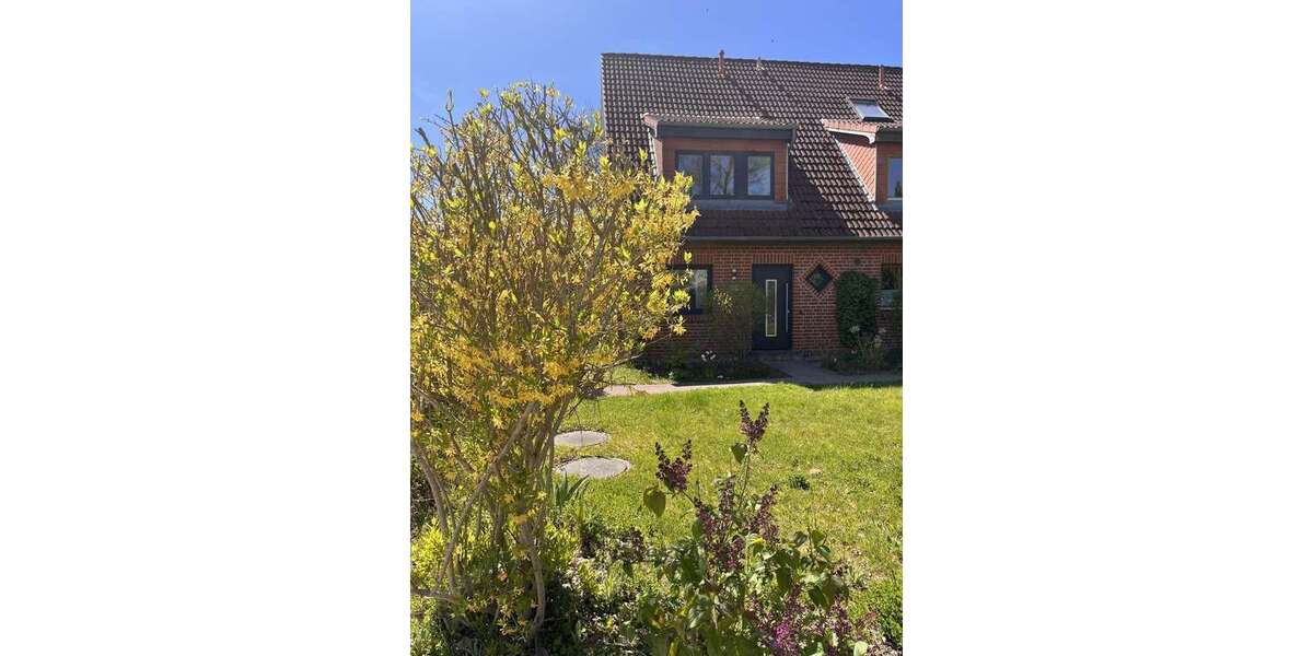 Einfamilienhaus Reinfeld - 4 Zimmer, 112 m&sup2;, 1.750&euro; | Angebot:26608412