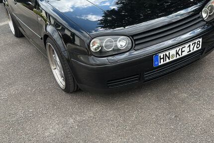 VW Golf 135.000 km 4.899 &euro; Bad Wimpfen 74206