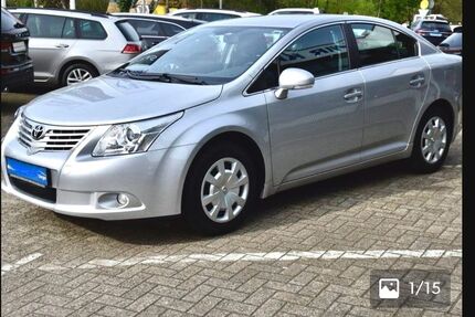 Toyota Avensis 26.550 km 12.699 € Bremen 28355