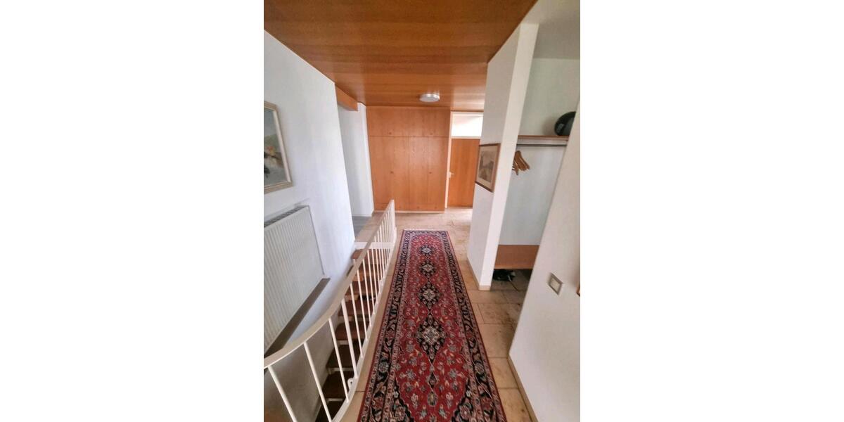Erdgeschoßwohnung Höchberg - 5.5 Zimmer, 175 m&sup2;, 1.850&euro; | Angebot:26236110