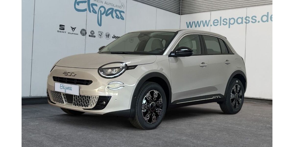 Fiat 600 9.590 km 25.789 &euro; Moers 47445