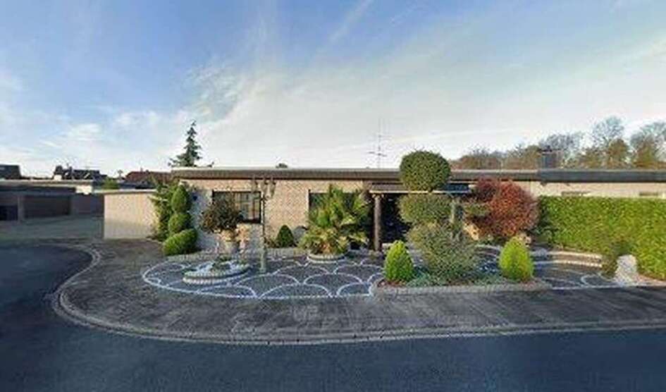 Haus zum Kaufen in Duisburg 777.000 € 330 m² 13 zimmer