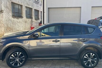 Toyota RAV 4 180.900 km 11.900 &euro; Pollenfeld 85131