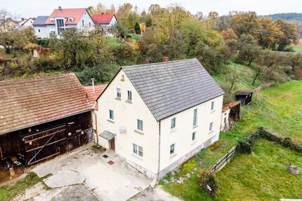 Außergewöhnlich - großes Grundstück (11.524 m2) für Privatpersonen oder Investoren