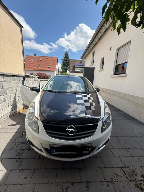 Opel Corsa 62.000 km 5.300 € Karlsruhe 76187