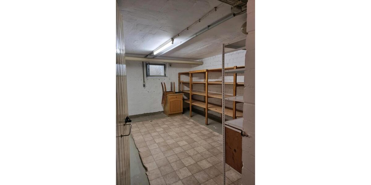 Erdgeschoßwohnung Borken (Hessen) - 3 Zimmer, 80 m&sup2;, 880&euro; | Angebot:26048549