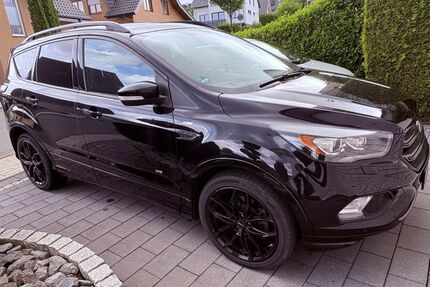 Ford Kuga 120.000 km 14.500 &euro; Altenbeken 33184