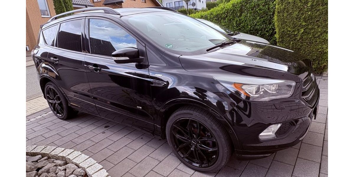 Ford Kuga 120.000 km 14.500 &euro; Altenbeken 33184