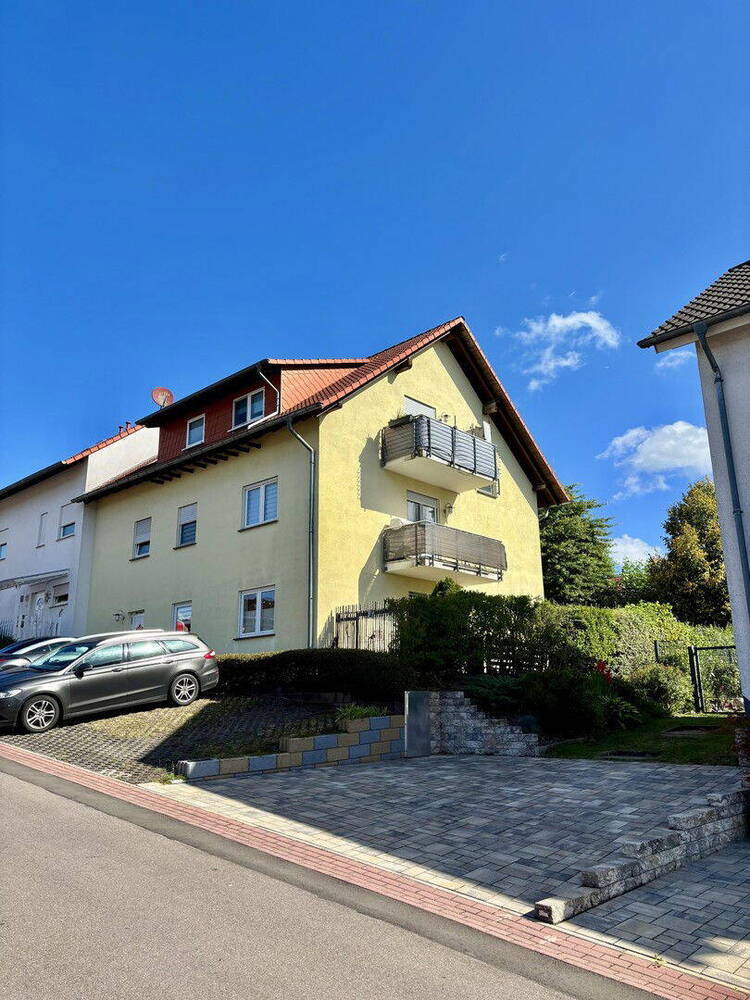 Gepflegtes Mehrfamilienhaus (3 WE) in Merzig - Brotdorf