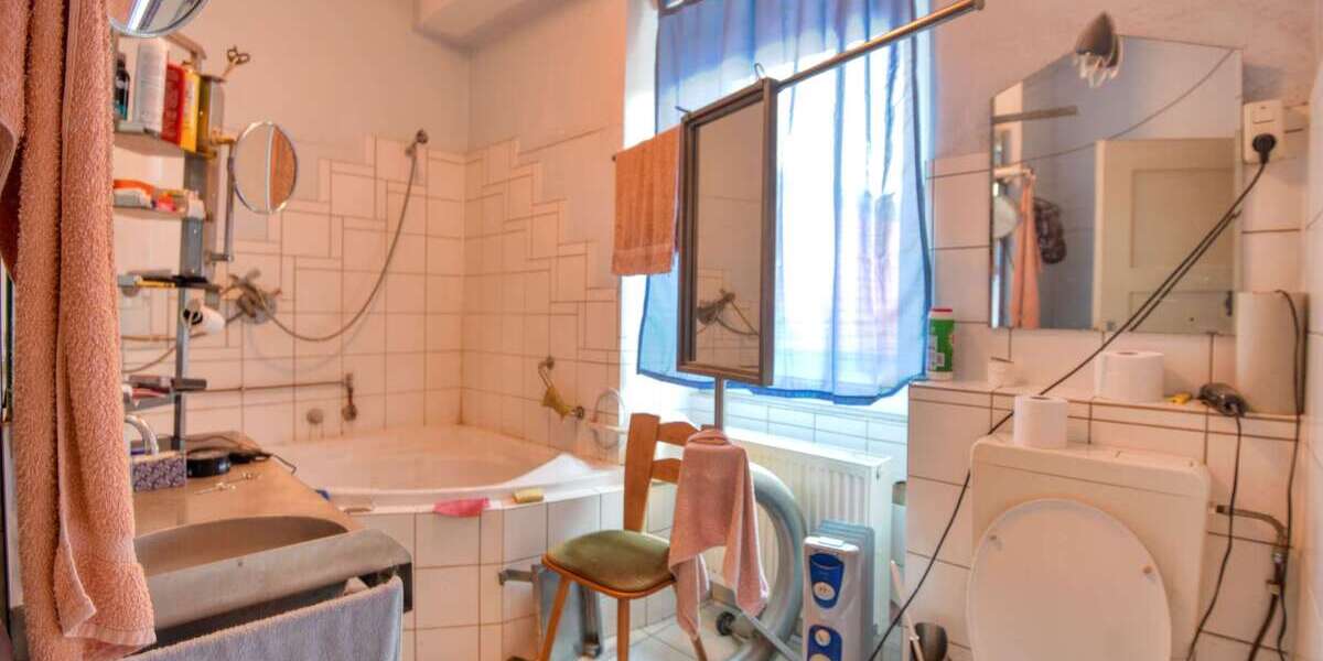 Ehemaliges Gasthaus mit 3 Einzelzimmer & 5 potentiellen Wohnungen inkl. Gaststätte und Parkplätze - Gewerbeobjekt Neckarsteinach | Angebot:26058972