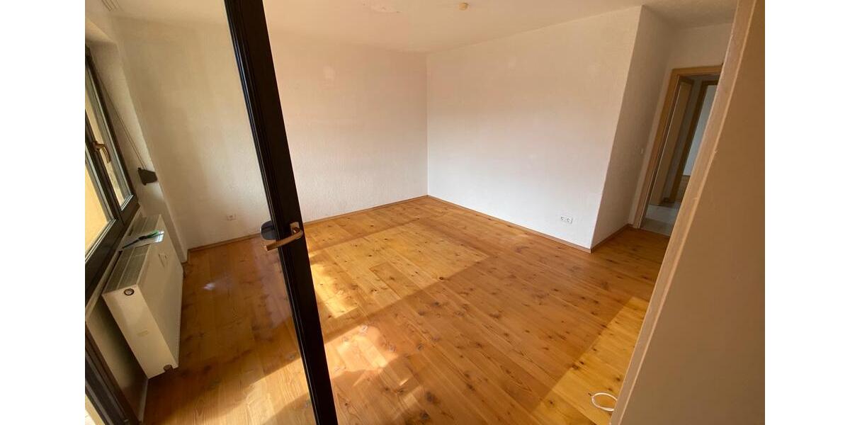 Hochparterre Rosenheim Egarten - 3 Zimmer, 63 m&sup2;, 1.380&euro; | Angebot:26665649