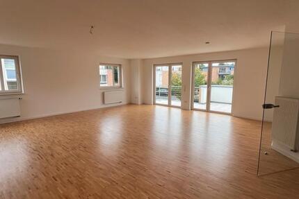 Wunderschöne und luxuriöse Penthouse Wohnung an Ü50 zu vermieten 4 zimmer