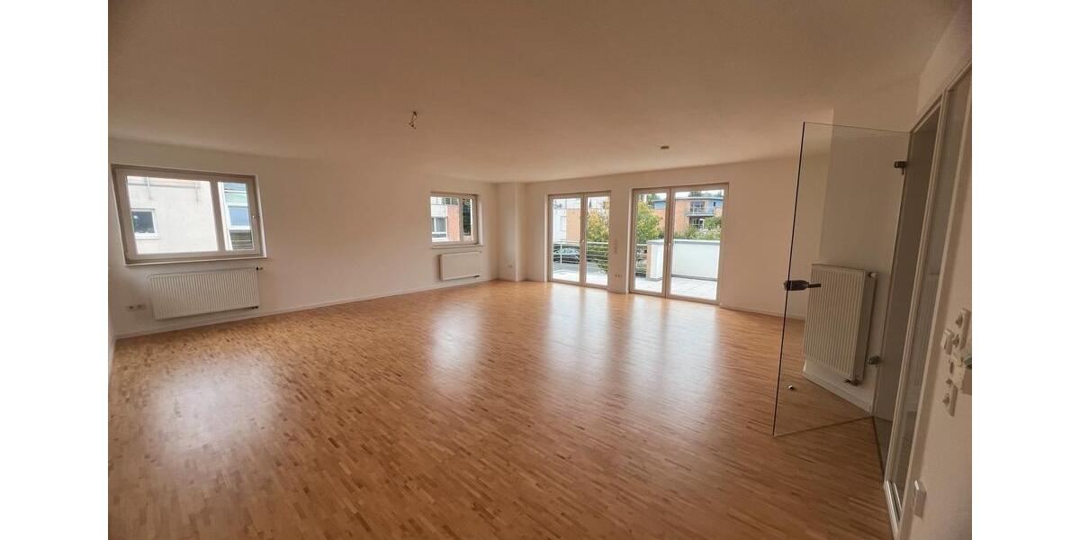 Wunderschöne und luxuriöse Penthouse Wohnung an Ü50 zu vermieten 4 zimmer