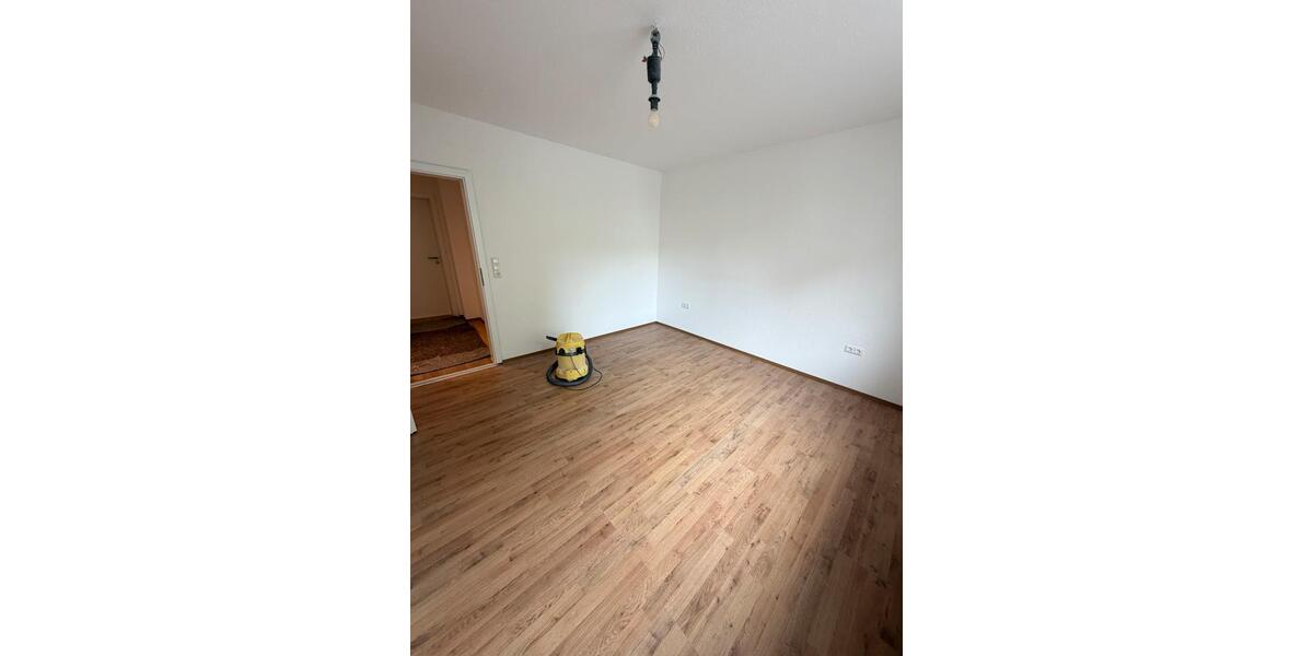 Etagenwohnung Schweinfurt Gartenstadt - 3 Zimmer, 63 m&sup2;, 995&euro; | Angebot:26697452