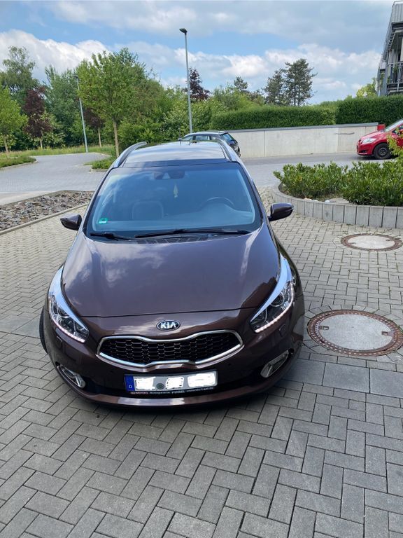 Kia ceed Sportswagon 158.000 km 8.900 € Heiligenhaus 42579