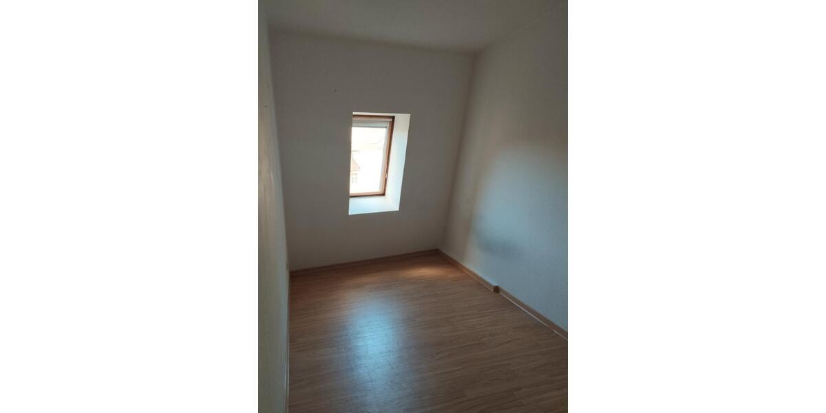 Etagenwohnung Zittau - 3 Zimmer, 88 m&sup2;, 388&euro; | Angebot:26382743