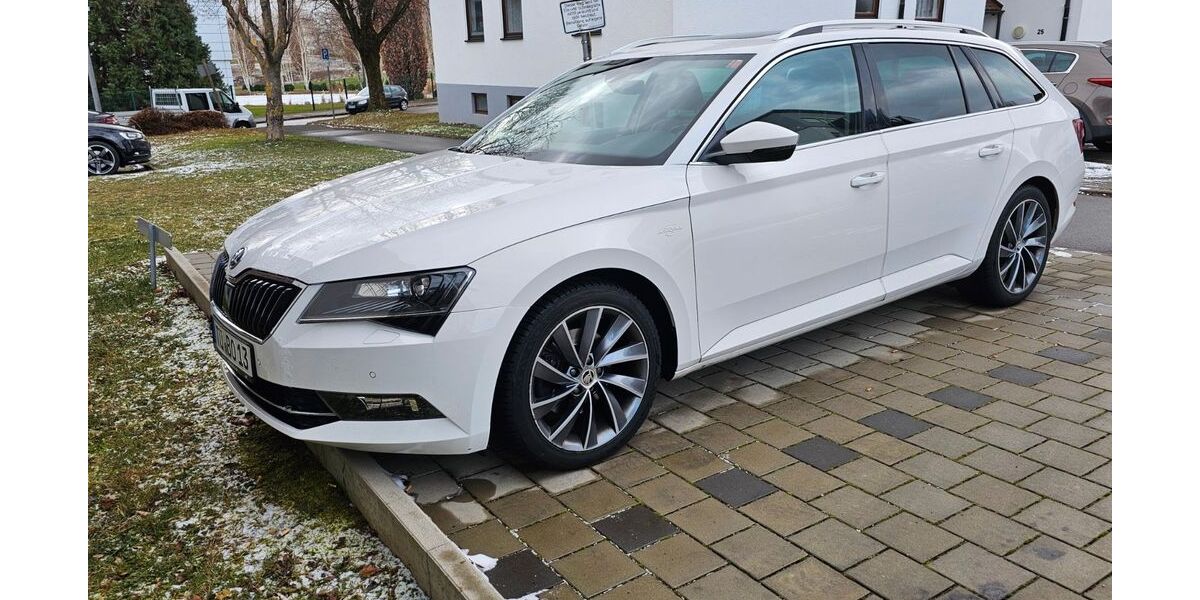 Skoda Superb 148.000 km 16.500 &euro; Bodelshausen 72411