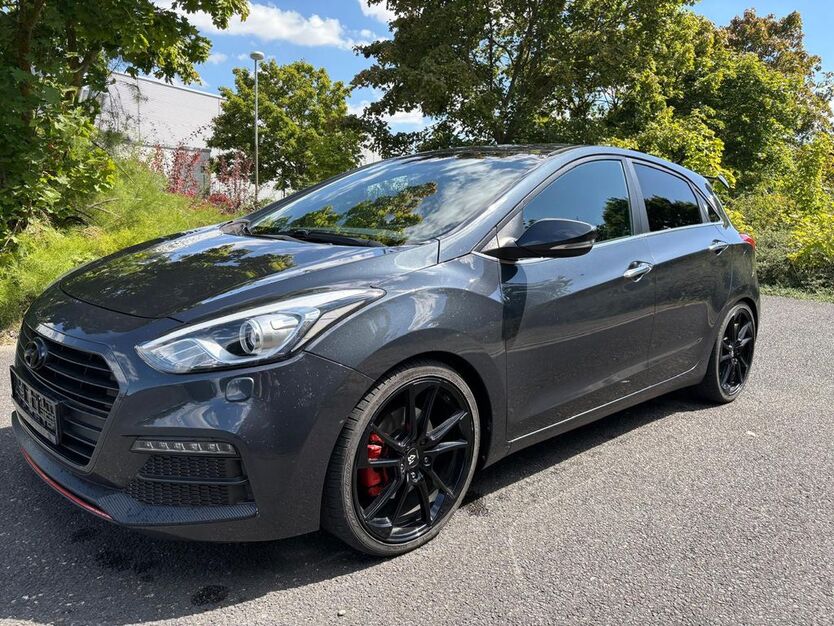 Hyundai i30 150.000 km 8.990 € Drei Gleichen OT Günthersleben 99869
