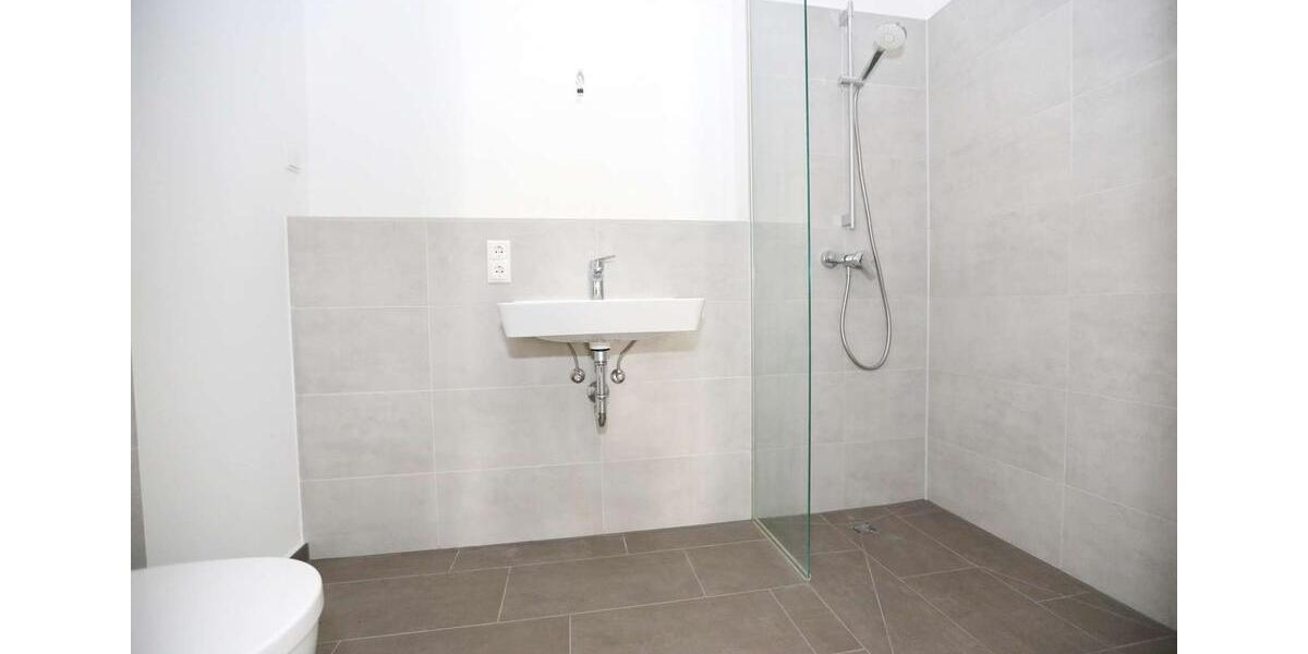 Etagenwohnung Hennigsdorf - 4 Zimmer, 109 m&sup2;, 1.399&euro; | Angebot:26296517