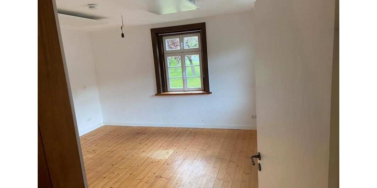 Bauernhaus, Landhaus Bad Berleburg - 5 Zimmer, 160 m&sup2;, 250.000&euro; | Angebot:26612835