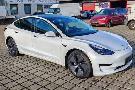 Tesla Model 3 66.970 km 25.970 € Braunschweig 38112