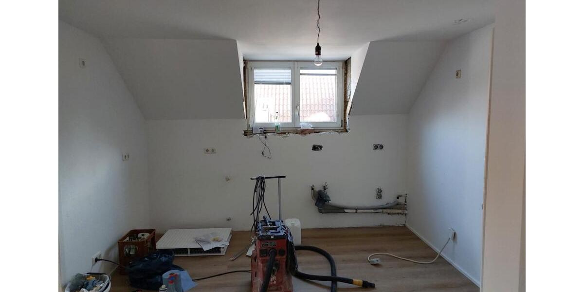 Dachgeschoßwohnung Augsburg Bergheim - 2.5 Zimmer, 60 m&sup2;, 900&euro; | Angebot:25793623