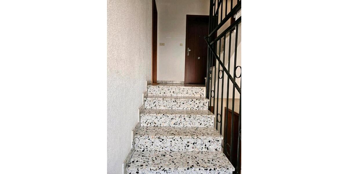 Etagenwohnung Leverkusen Bürrig - 1 Zimmer, 43 m&sup2;, 163.000&euro; | Angebot:23584223