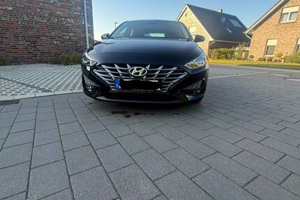 Hyundai i30 22.500 km 22.000 &euro; Westoverledingen 26810