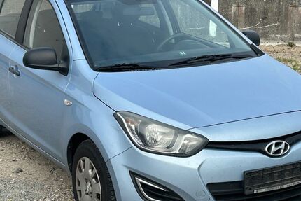 Hyundai i20 180.000 km 3.000 &euro; Flensburg 24941