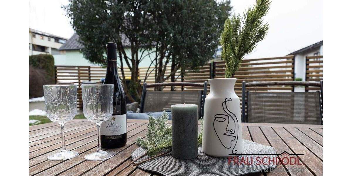 Stilvolles Familienglück in idyllischer Lage von Hilzingen Einfamilienhaus mit Einliegerwohnung und viel Komfort 5 zimmer