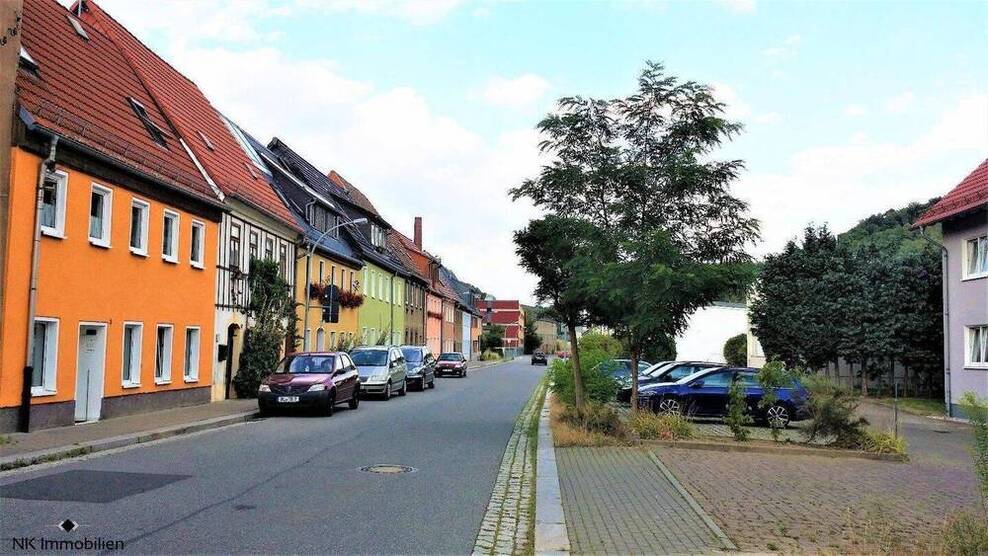 ++ neue, beheizbare Gewerbefläche in Roßwein - mit BüroZimmer, Toilette & Rolltorzugang ++
