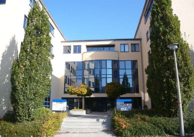 Büro in Dresden 2.772 € 264 m²