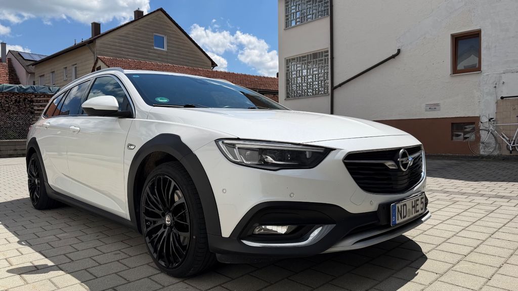 Opel Insignia 204.000 km 9.300 &euro; Manching 85077
