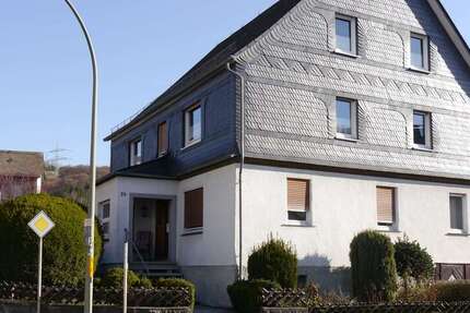 Haus Bestwig - 10 Zimmer, 200 m&sup2;, 189.000&euro; | Angebot:26737779