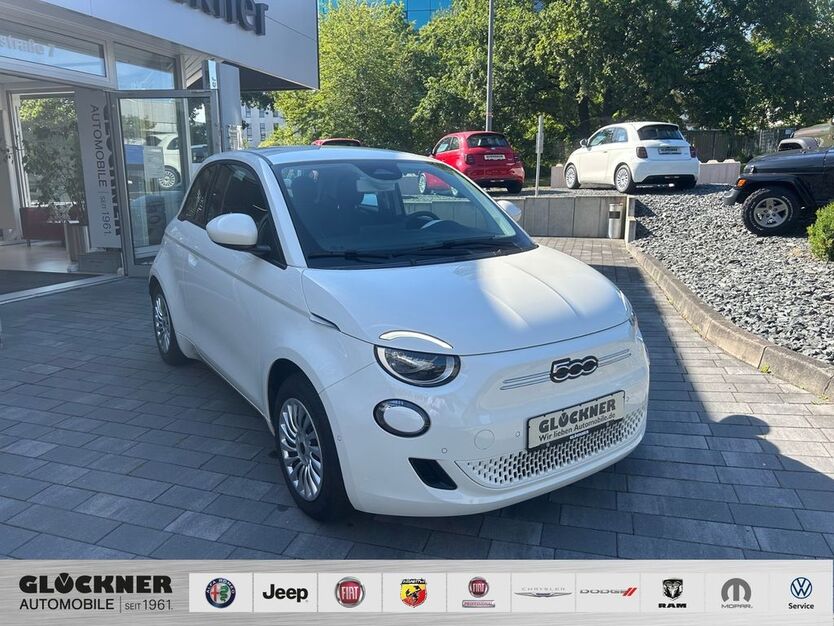 Fiat 500e 11.244 km 25.990 € Dresden 01109