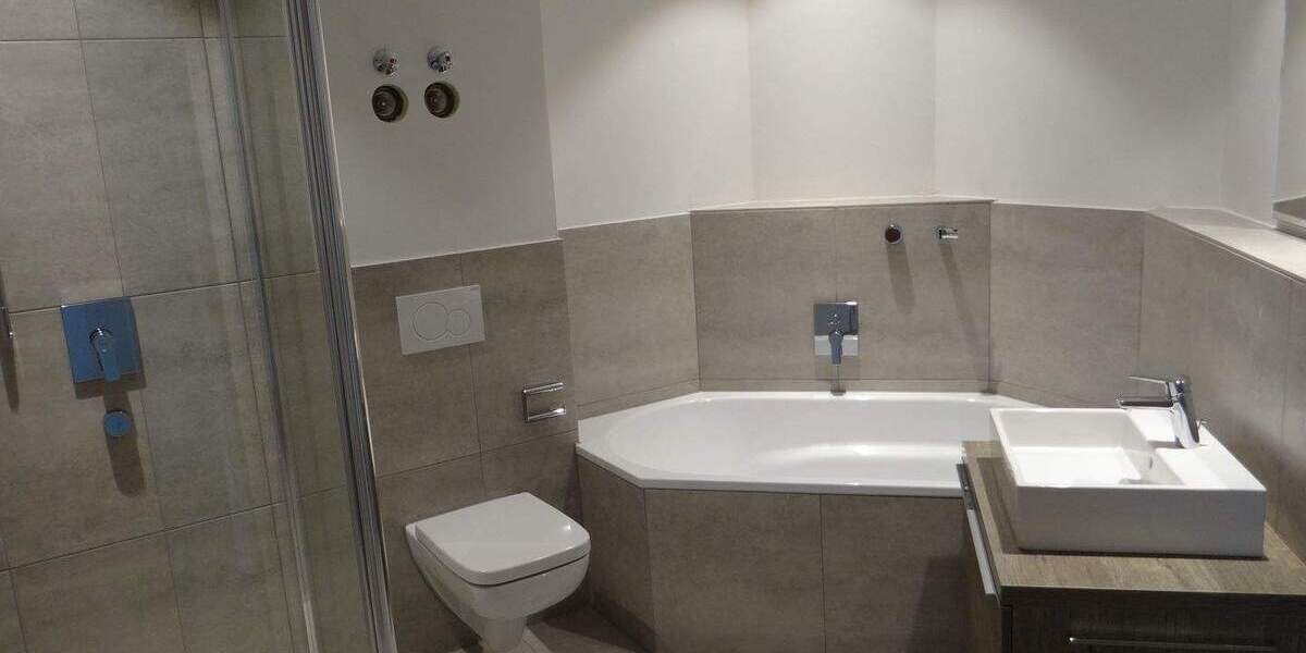 Neuwertig mit Kühloption Eckterrasse in KfW 55 Effizienz 4 zimmer